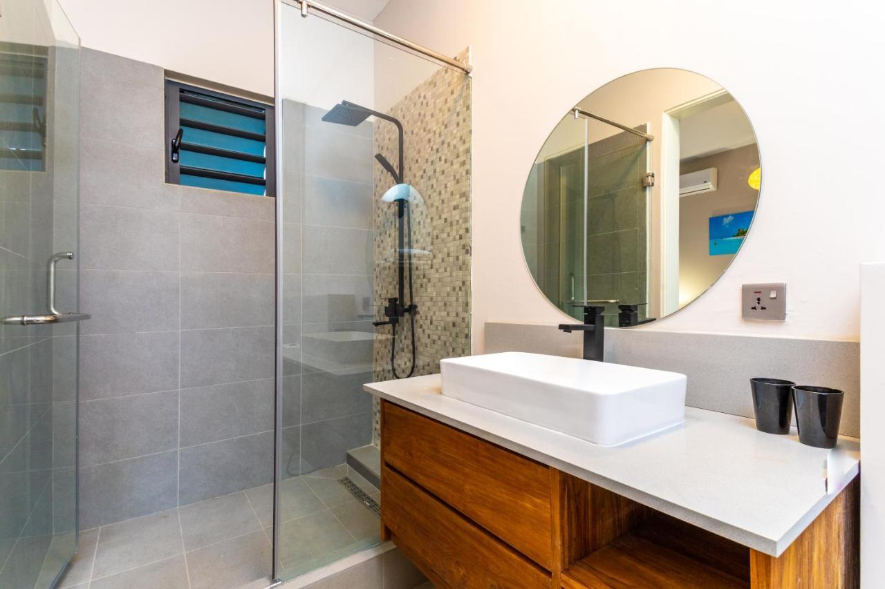 One Bay Residence Apartment 6 Pereybere Beach Екстер'єр фото